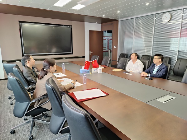 图2-调小.jpg